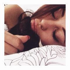 oceaneallgdr's tweet photo. io che dormo con il gatto http://t.co/Bk4spqHinT