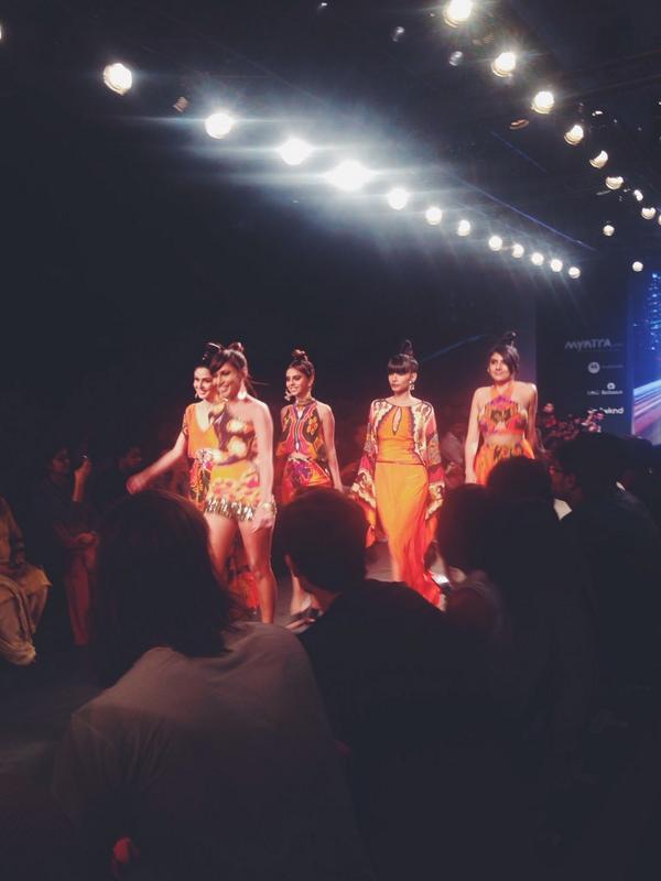 purushuarie's tweet image. "@Head2Heels_: When bloggers rule! #MFWknd @MissMalini @TheGirlFromFUSS @AanamC @Item_ @sherryshroff @MFWknd http://t.co/Pvei1cz4hk" cheers!