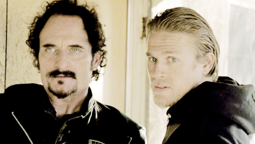 black_mamba_06's tweet photo. @ClayJames4 Wow! <3 #BTF! MARIA! Miss U Sissies! @kissandra41 @ChariceCurtis22 @SamcroNZ @JPsysla @YoungGemmaT <3 ALL http://t.co/5dE7KX6Ugb