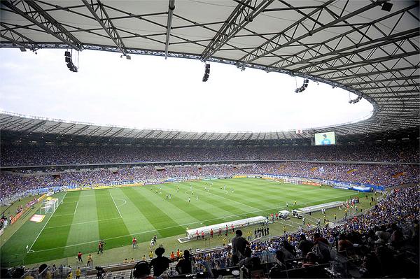 SuperesportesMG's tweet image. Cruzeiro divulga nova parcial da venda de ingressos e expectativa é por recorde celeste

mg.superesportes.com.br/app/noticias/f…