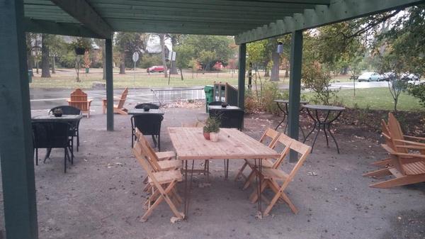 theMeadowCafe's tweet photo. Dont fear the rain, its completely dry under the pergola http://t.co/v0WkC8MusU
