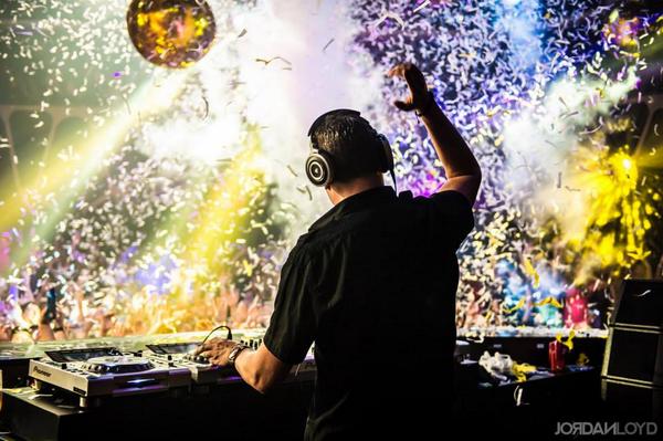 Saturday night we're celebrating the #ClubLife at <a href="/HakkasanLV/">Hakkasan Las Vegas</a>! Don't miss out... tsto.co/2fz0z