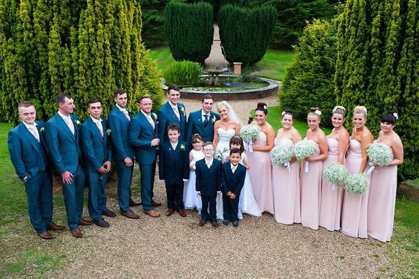 GK_studios_UK's tweet photo. Flash back to last months wedding at @Huntonpark http://t.co/SOiMG896OV