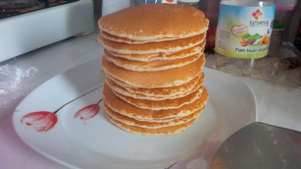 marionash's tweet photo. Bon appétit ! Pancakes day... http://t.co/5H6Sbc3WYV