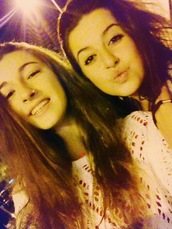 19snd_'s tweet image. Tarde de viernes de estudio intensivo o klk #localeo #costumbres @Meriitralar98