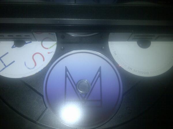HevSpeake's tweet photo. Thank you @ManosDaughter for your EP 'Shiver' filling, so precisely, the gap between my two Alt-J CD's!!! <3 x http://t.co/0jvkJIVras