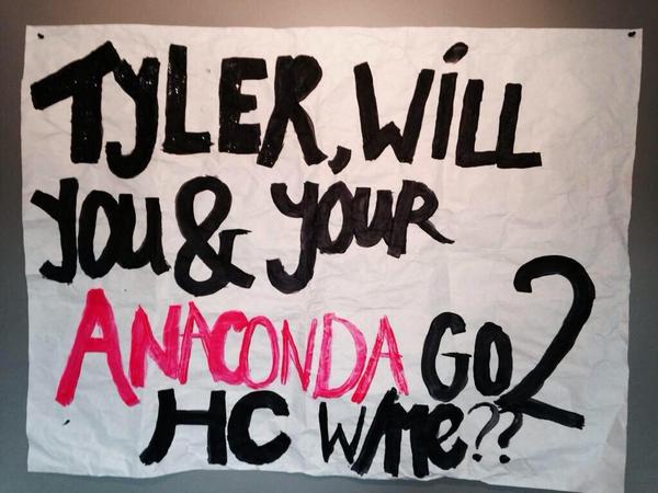 This girl does it right...