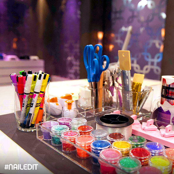 oxygen's tweet photo. The calm before the storm! Don't miss the #NailedIt premiere this Tuesday at 9/8c. Preview: http://t.co/GYuABlAa0t http://t.co/VmK0oZZek9
