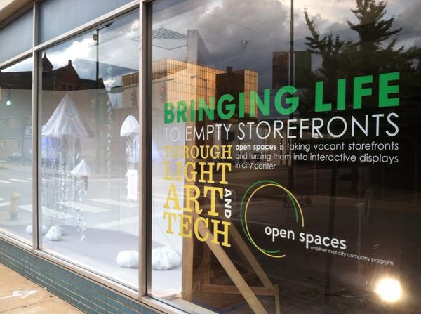 greenspacescha's tweet photo. Why build a new building when you can bring life to an existing empty storefront? #openspacesCHA http://t.co/I6NHlikTnz