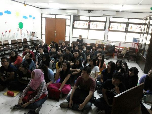 SaintClubMMVII's tweet photo. Acting Workshop 3 http://t.co/0cMpxsvvAb