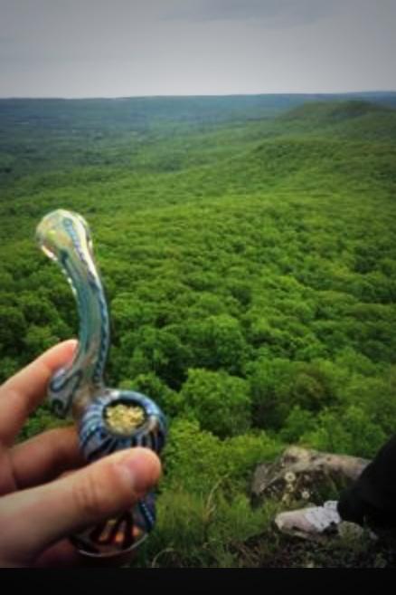 ToxicShockWeed's tweet photo. Pretty cool smoke spots #Idsmokethere http://t.co/FwtII3eQAR