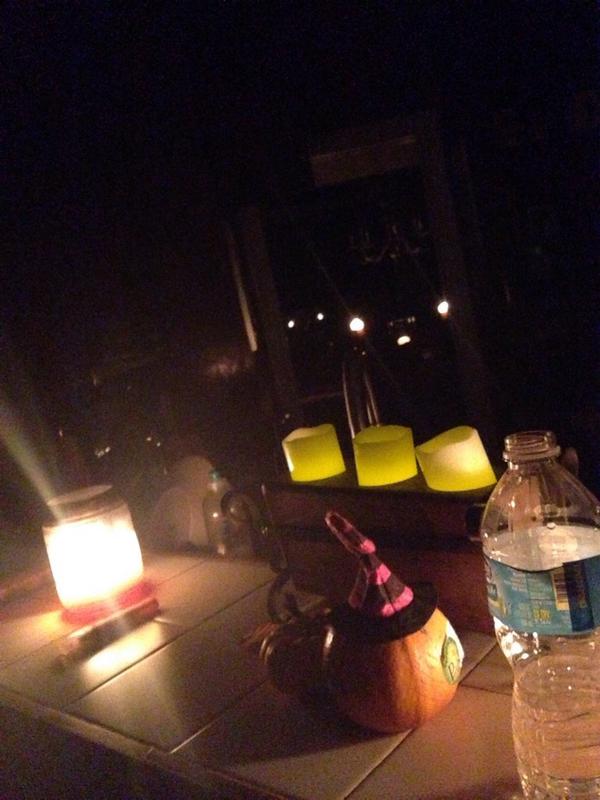emdondero's tweet image. (': #stillnopower