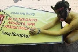 CapresJokes's tweet photo. Sang Koruptor (jadiKetuaDPR) LOL http://t.co/BIGDaDJyrO
