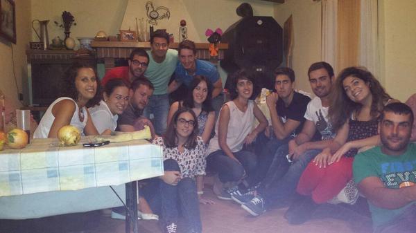 AnacrisFuente's tweet photo. Noche de Giviley http://t.co/JAkj0huSIu