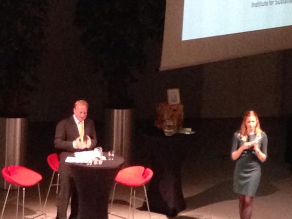 "Duurzaamheid is niet duur" (Z.K.H. Prins Carlos) op Nationale conventie JCI Pure Energie