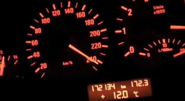 vaynkk's tweet photo. Hızlı yaşayıp genç ölmeli insan.. #bmw #3 #mpover #e46 #low http://t.co/mfD6EJgMXs