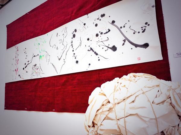 uri_kana's tweet photo. #井上奈奈 さんとの二人展の展示一部と初嵐の展示一部を今回、特別に展示しております。
@Narita_area @unarikun_narita @nana_log @NChildren4 @isfo2013 #成田市 #宇里香菜 http://t.co/e0qBNNmQKU