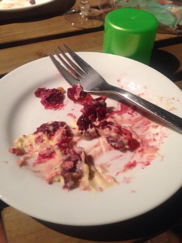 DuckedUpEvents's tweet photo. @stephaniesnedd Loves the fresh cheery cake.. Or what's left of it http://t.co/pZBaQsujns