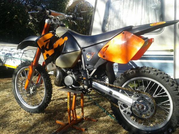 And I'm welcoming myself to the KTM family yes yes yes bby finally.!!!!!!!! #ktm 300 #ktm family#happy#