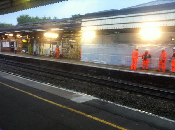 jamiebuckland's tweet photo. Next phase of Crossrail work begins at #Maidenhead Railway Station #byebyeshed @MaidenheadAds http://t.co/TMbLWTnWnd http://t.co/QFUEYOYPJr