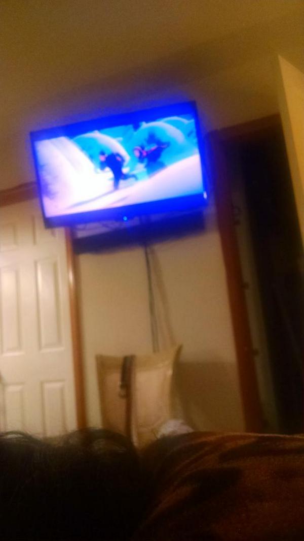 @RedRumMonster watching tht movie rn