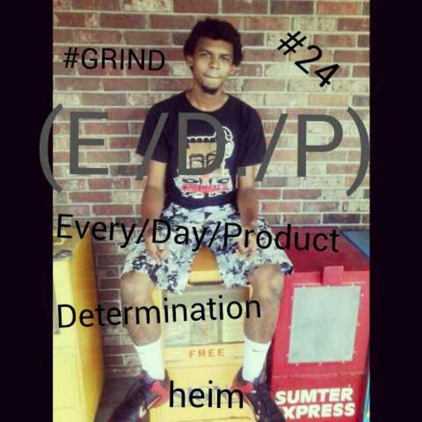 dreadlockboiray's tweet photo. E-D-P (EveryDayProduct) the come up is real #grind #justbuisness #Struggleisreal #highlife http://t.co/nWst161vRP