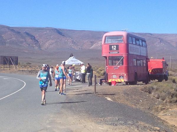 IreneRunner's tweet photo. #SeriousFunRun bunch +~30km into #karooUltra 80k. Final stage of run in aid of @JumpingKidsSA! @IreneRunner @GrootFM http://t.co/2eHz4igx0m