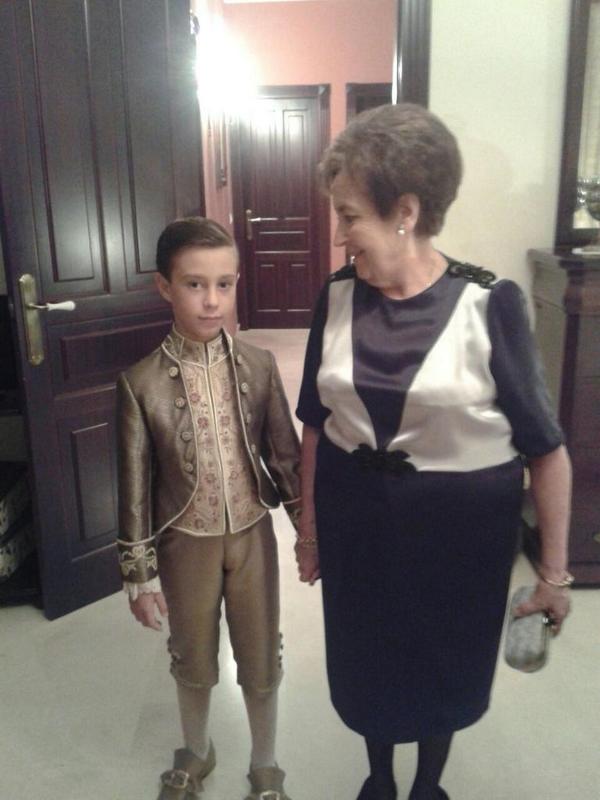jluesgo1809's tweet photo. @Asuncioncris @francisadmon Felicitar a la q nos dió la viday nos ha enseñado a querer y trabajar por ELLA sin medida http://t.co/WeUhQArnSo