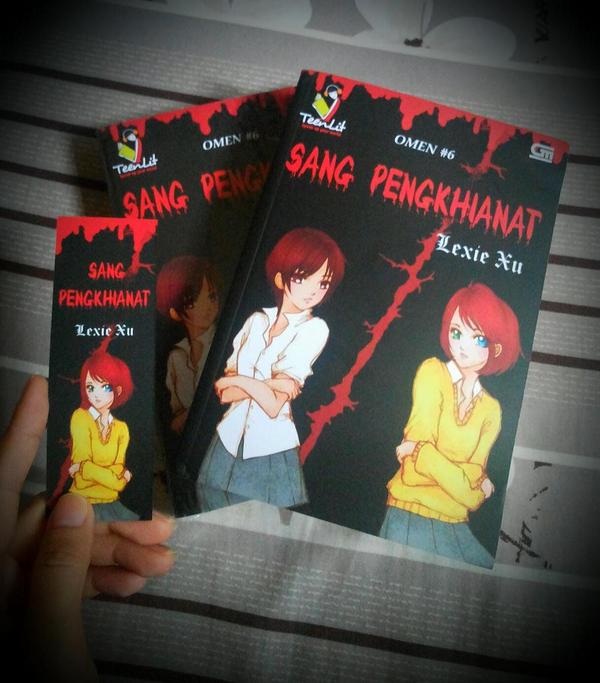 reginafeby's tweet photo. @lexiexu @lexsychopaths Look what I got in the mail! ♥ #Omen6 #SangPengkhianat cc : @Gramedia @gramediapku http://t.co/vJ7vezNRFr