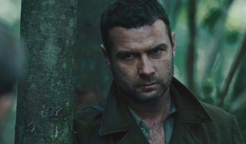 Happy Birthday Liev Schreiber who I bet still fondly remembers meeting me that one time. 