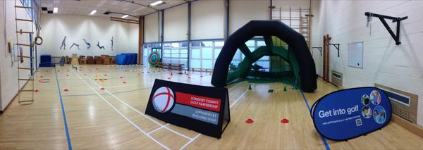 RobertMoss1's tweet photo. All set up and rating to go at Worle School open day. #golfinthecommunity http://t.co/e3S94oo6Mp
