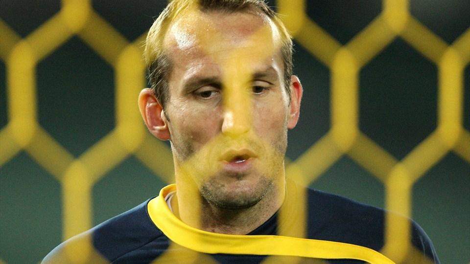 Happy birthday to Mark Schwarzer (42), Martin Jorgensen (39) & Niall Quinn (48) -  