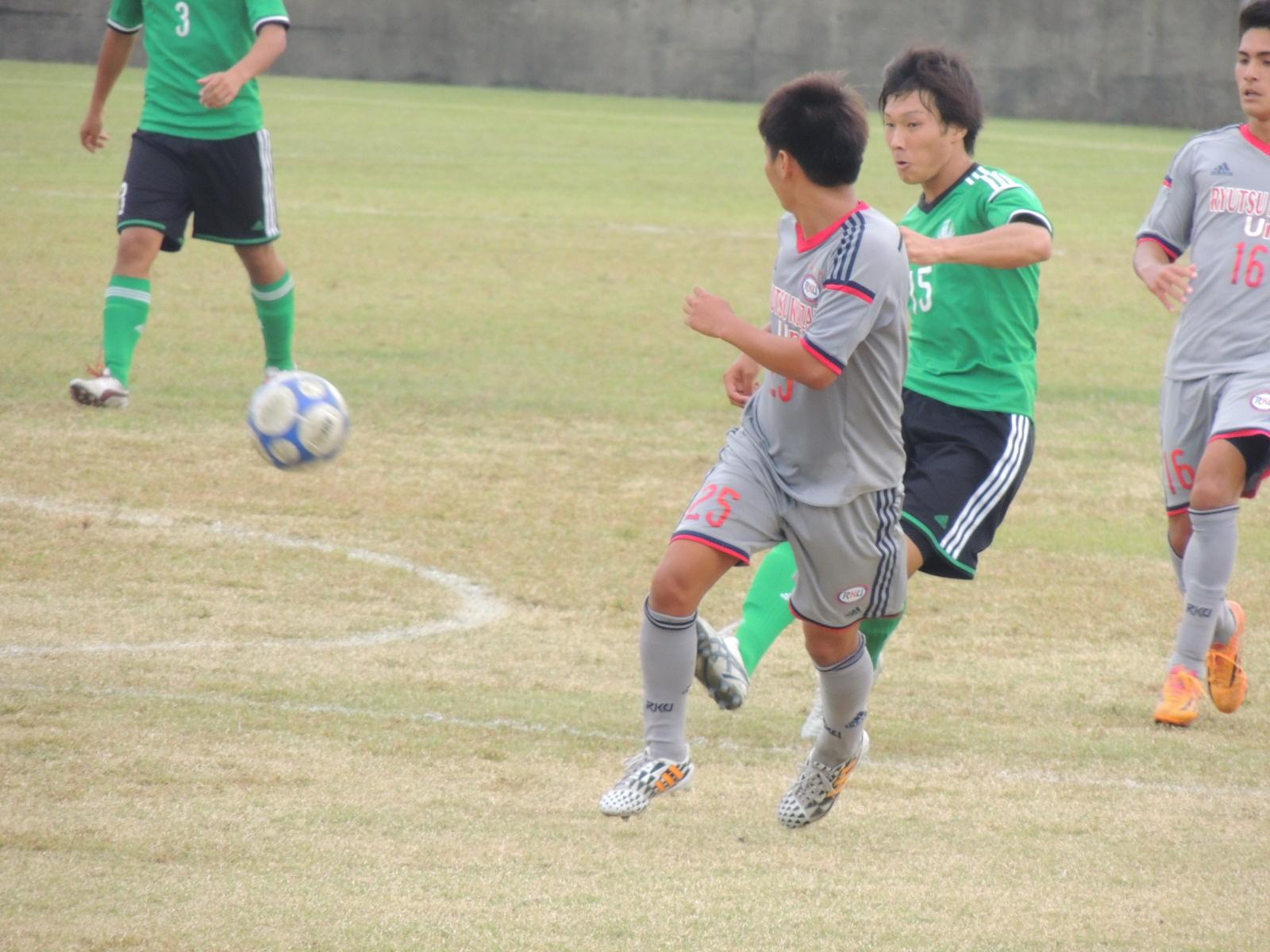 ループシュート サッカー は足でやるスポーツだから ポジションに関係なく足元の技術に長けた選手が好きだ Dfであれ最終ラインから相手陣内にドリブルできる技術があるのは素晴らしいことだと思うし観ていて気持ち良い 野洲高校出身だけある 飯田貴