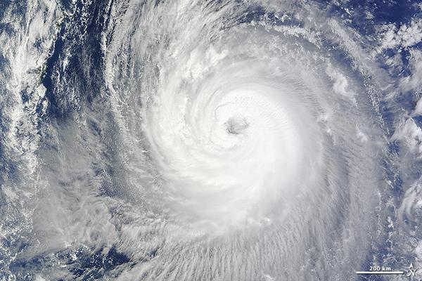 NASAEarth's tweet image. Super Typhoon Phanfone 1.usa.gov/1BF798X #NASA