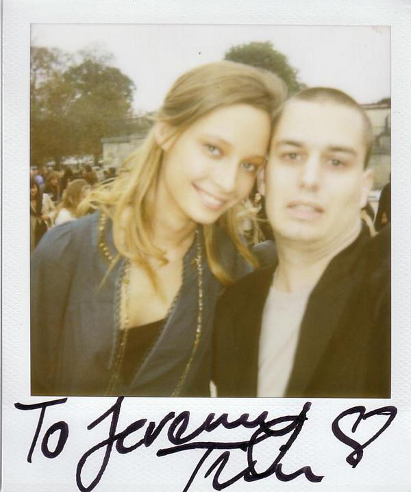 TiiuIsLegit's tweet photo. That's crazy how we still look exactly the same!!! ;) "@jey47key: 9 years ago with @TiiuIsLegit http://t.co/p346OfUktw"