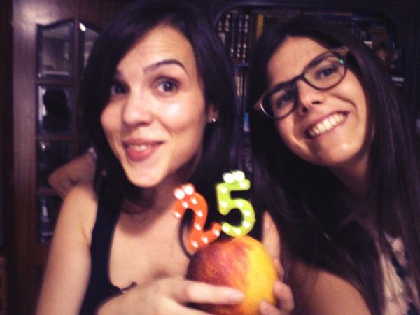 _Irene_as's tweet photo. Un cuarto de siglo!!!!!😲😲😋😋 http://t.co/0JARAQkil9