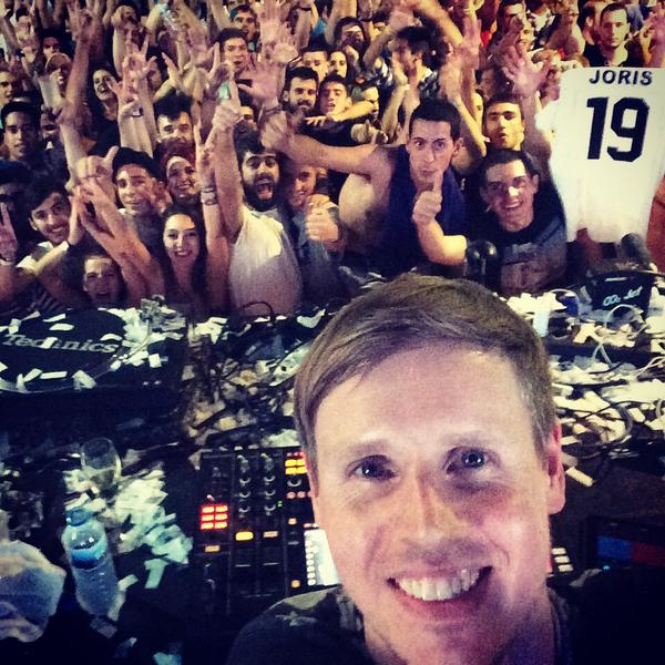 jorisvoorn's tweet photo. Gracias Madrid!! @thereverseworld http://t.co/37qq7zK4B7