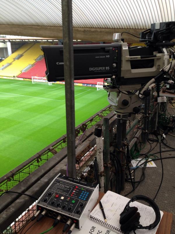 jonmarks72's tweet image. It's a very tight squeeze on the Vicarage Road gantry today for #watfordfc v Brighton!! #obstructedview