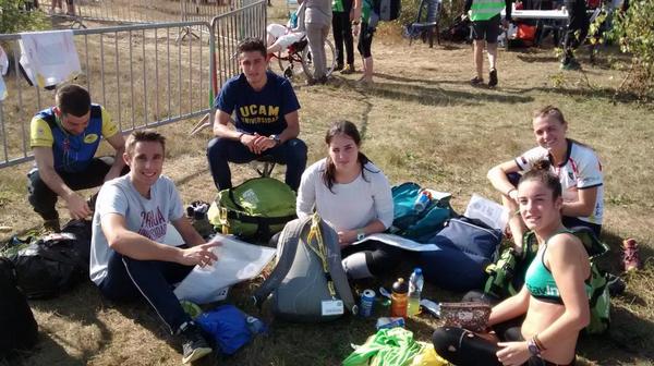 annaserrallonga's tweet photo. Los españoles recuperándose después de la dura larga del #jec2014 http://t.co/3TBJlMYHrd