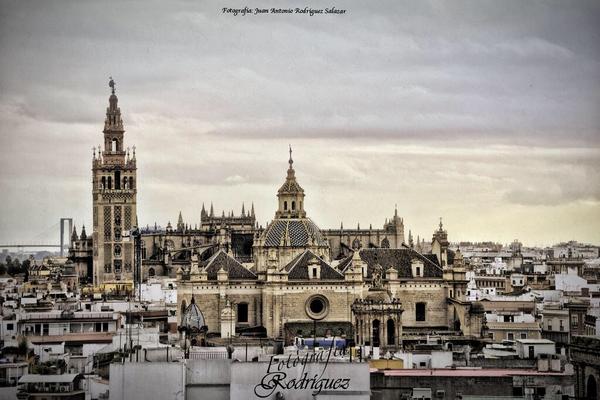 FPozo_SC's tweet photo. Sevilla es un sueño que se escribe con siete letras #MeGustaSevilla http://t.co/cK2XETZIza