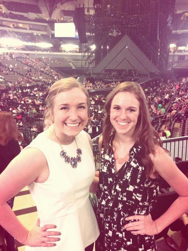 actuallygibbons's tweet photo. But really, thanks @carlydarden for peer pressuring me into going to see Katy Perry. http://t.co/3hKvsrbxc9