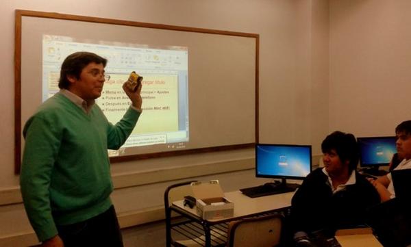 DGEMza's tweet photo. #calidadmza "Un día en la vida TIC" proyecto que busca despertar vocaciones en tecnología 
http://t.co/hgS4wttfiK http://t.co/LIe00IOHEN