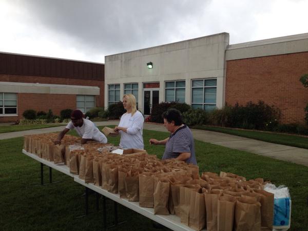 NeilLowenstein's tweet image. Part of the Vandeventer Black team "giving back" at the Norfolk Special Olympics.