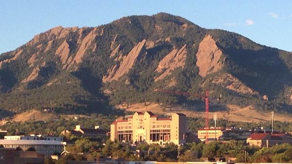 CUBuffs's tweet photo. GAMEDAY!!! There is no better setting in all of college football. #GoBuffs #BeatOSU http://t.co/cyPWuYq9FS