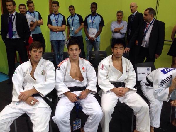 AytoBrunete's tweet photo. NUEVO ÉXITO INTERNACIONAL del Club #Judo #Brunete @FranGarrigos1 CAMPEÓN en el European Open en Lisboa. Enhorabuena! http://t.co/sGBkEcsHga