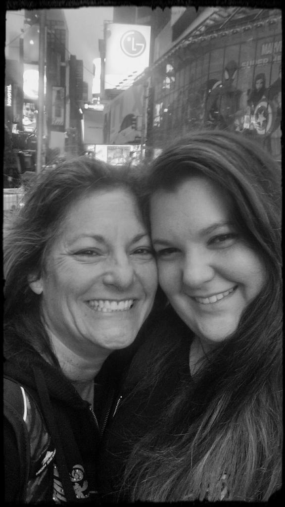 DnbechBechtel's tweet photo. New York city with my momma! http://t.co/G4Ks1e147A