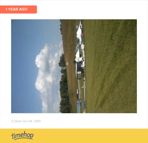 Kapasitence's tweet photo. wow, one year ago was music in the middle. http://t.co/UeFgqDB5rO http://t.co/2T7eROmBiU