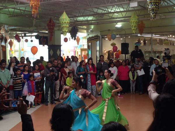 ateague7's tweet image. Come see the arts and dancing at Global Mela today! #GlobalMela