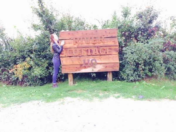 freyjaceleste's tweet photo. bidding adieu to @rivercottage today ๐ thank you all for making it the best adventure of my life!!! #stillscheming http://t.co/8oGNWMxlTS