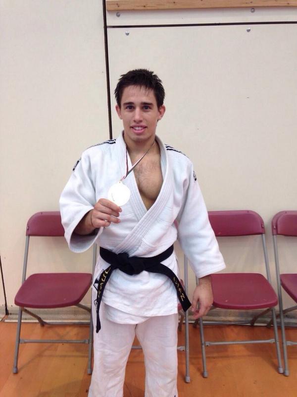 AytoBrunete's tweet photo. OTRA MEDALLA DE ORO PARA el Club #Judo #Brunete en la SUPERCOPA DE ESPAÑA en Irún. Enhorabuena a Raúl Díaz, campeón! http://t.co/u0shBYGyNk